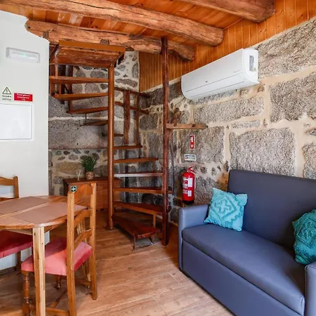 Casas Vale Do Laboreiro Ferienhaus *