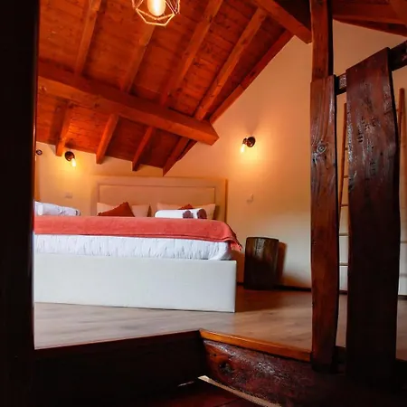 Casas Vale Do Laboreiro Semesterbostad Castro Laboreiro