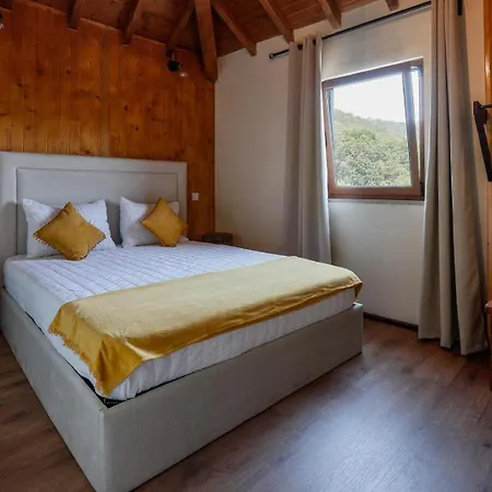 Casas Vale Do Laboreiro Semesterbostad *