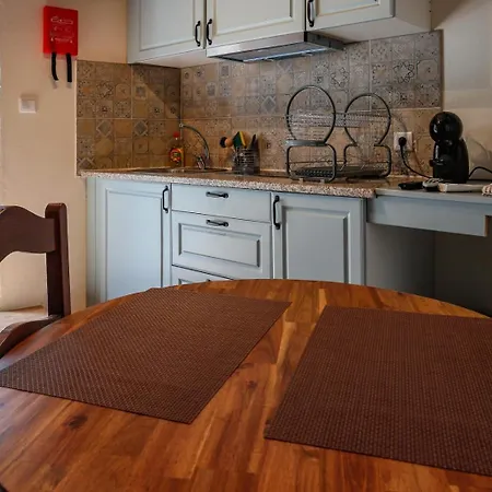 Casas Vale Do Laboreiro * Каштру-Лаборейру