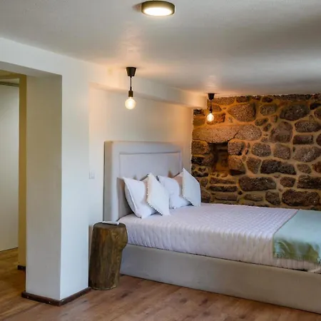 Casas Vale Do Laboreiro Дом отдыха Каштру-Лаборейру