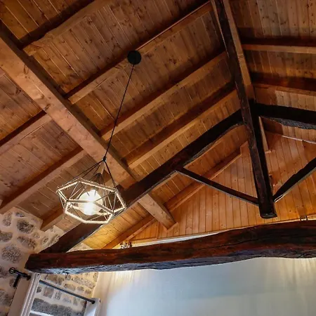 Casas Vale Do Laboreiro Каштру-Лаборейру