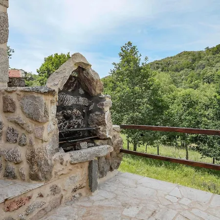 Casas Vale Do Laboreiro Дом отдыха Каштру-Лаборейру