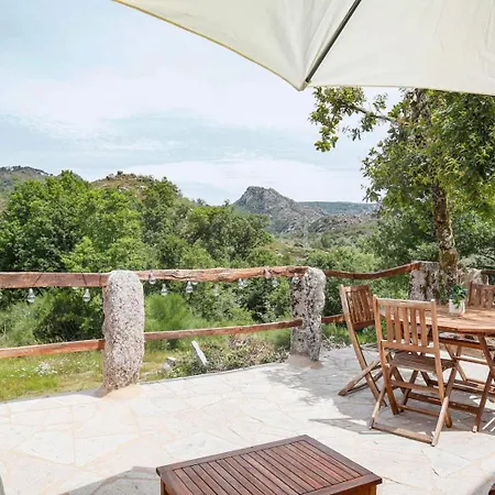 Casas Vale Do Laboreiro Каштру-Лаборейру