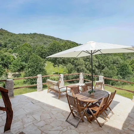 Casas Vale Do Laboreiro Semesterbostad