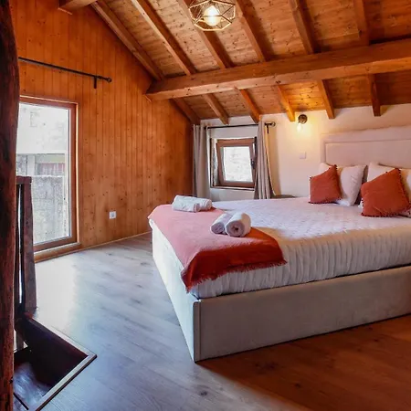 Casas Vale Do Laboreiro Semesterbostad