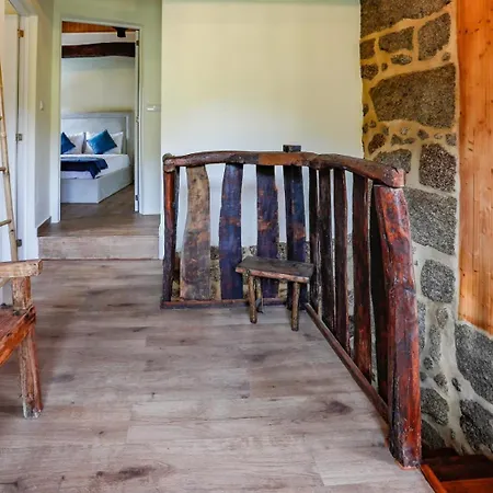 Casas Vale Do Laboreiro Дом отдыха Каштру-Лаборейру