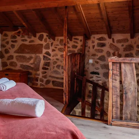 Casas Vale Do Laboreiro Semesterbostad