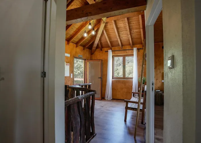 Casas Vale Do Laboreiro * Castro Laboreiro