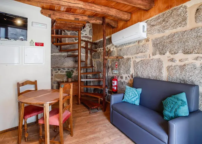 Casas Vale Do Laboreiro Feriehus *