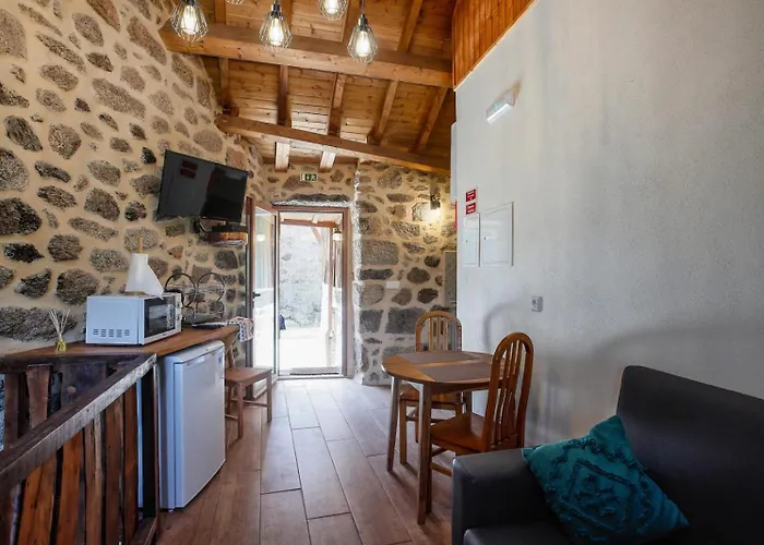 Casas Vale Do Laboreiro Castro Laboreiro