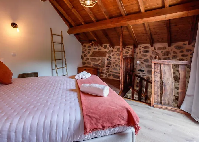 Casas Vale Do Laboreiro Semesterbostad