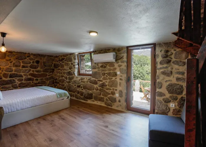 Semesterbostad Casas Vale Do Laboreiro Castro Laboreiro