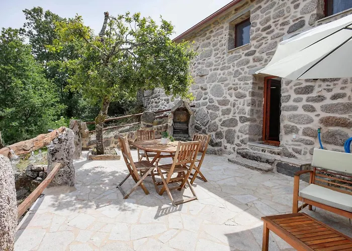 Semesterbostad Casas Vale Do Laboreiro Castro Laboreiro