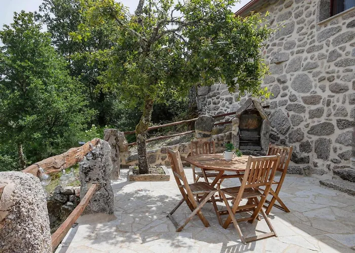 Casas Vale Do Laboreiro